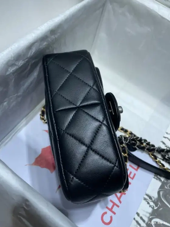 First Bag Ru FLAP BAG MINI CHANEL 0605